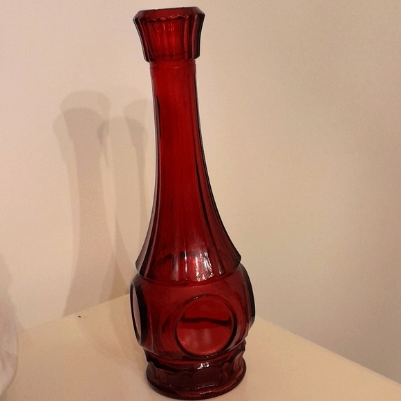 Collectable Red Depression Glass Vase. 1920s-1950s - Picture 1 of 7